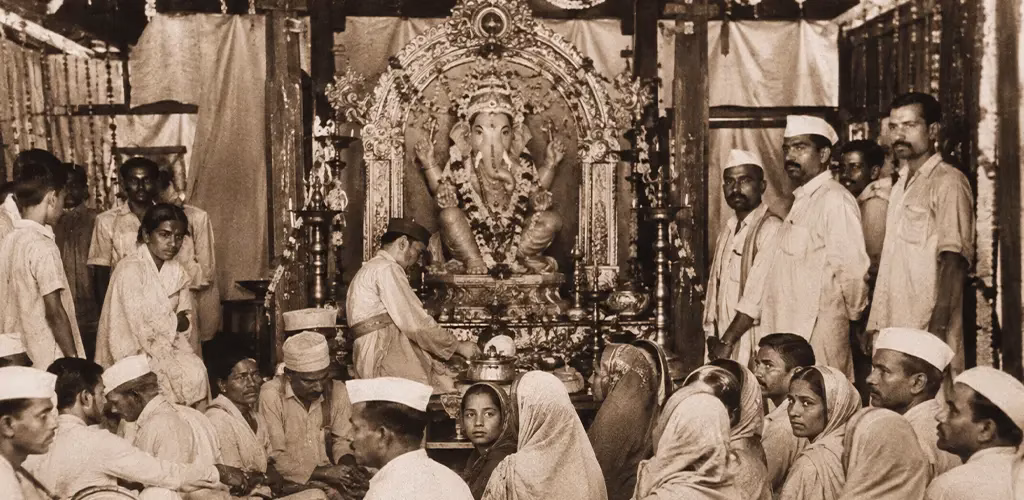 devotees during the early years of Lalbaugcha Raja Ganesh Chaturthi celebrations